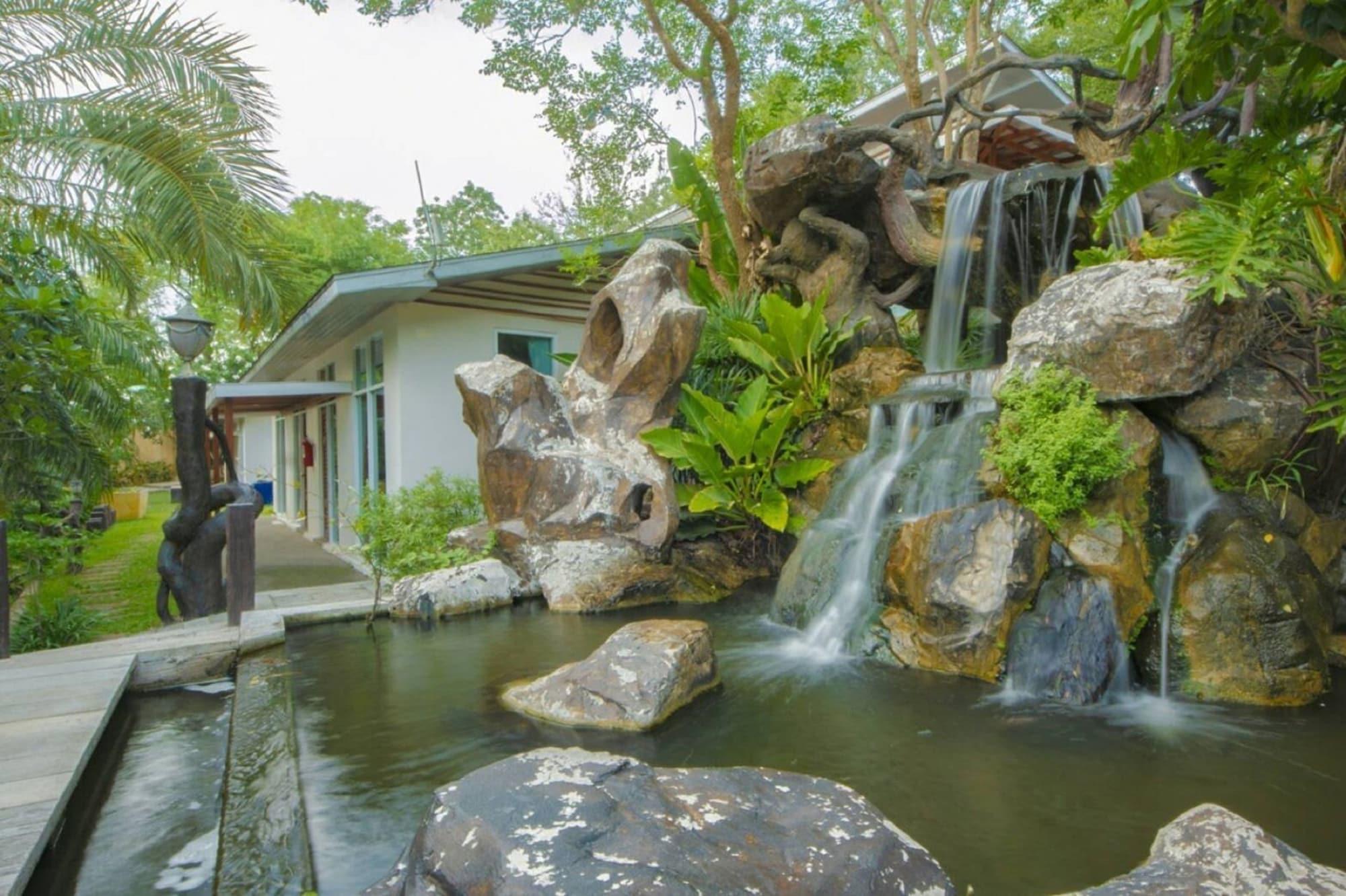 Nana Resort Kaeng Krachan Exterior foto