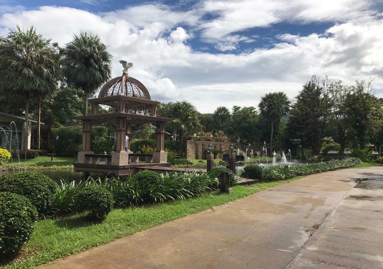 Nana Resort Kaeng Krachan Exterior foto